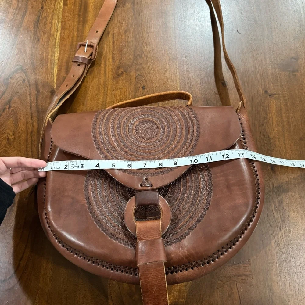 Vintage Tooled‎ Leather Saddle Crossbody Purse Boho Moroccan